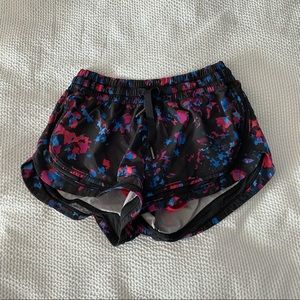 Lululemon Shorts w Mesh Pink Blue and Black
